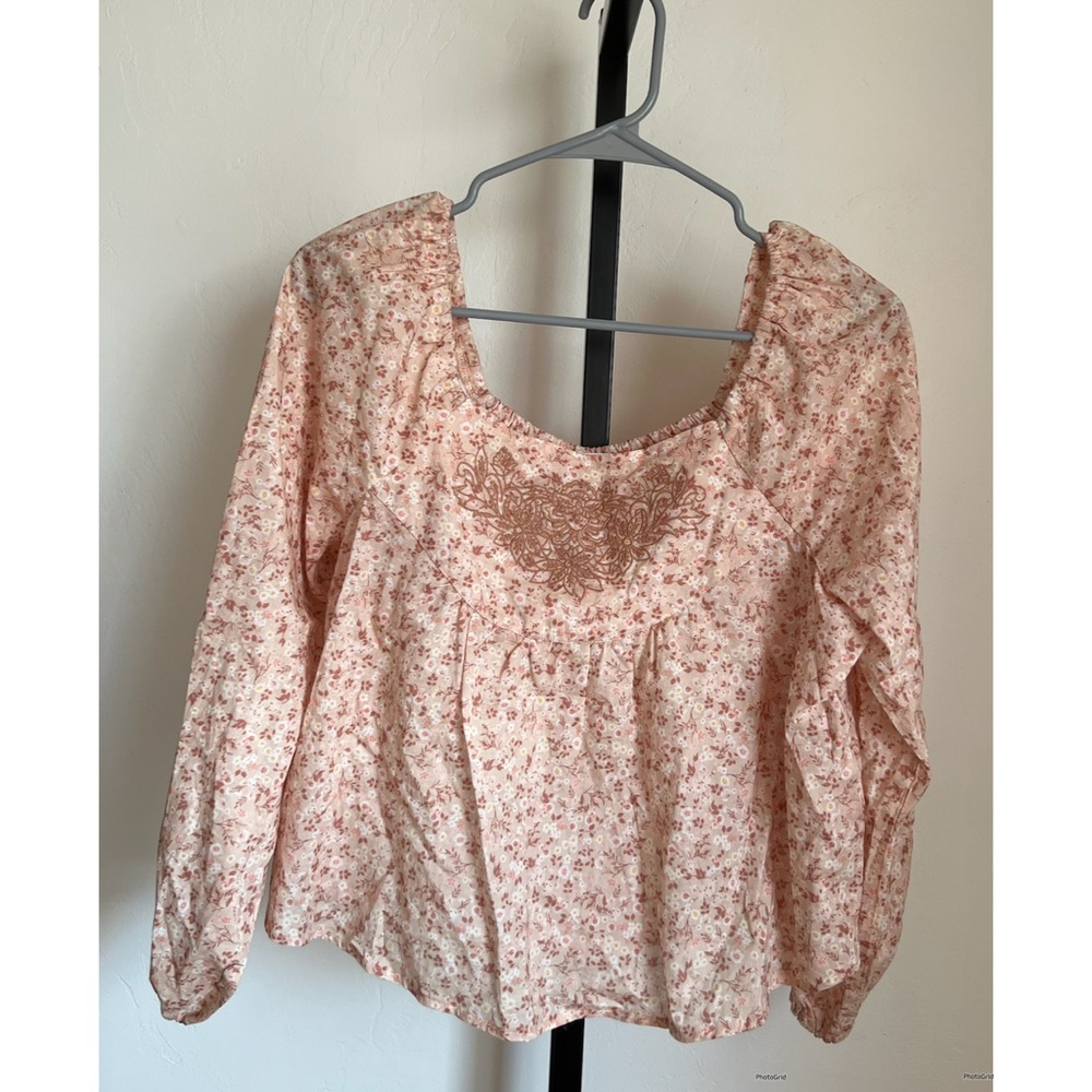A Collective Story Floral Embroidered Top - Picture 2 of 3